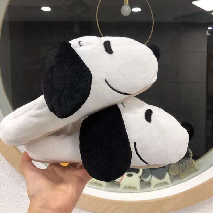 Schattige Snoopy Pluche Pantof - Winter Clothing For Dogs recensie en prijs
