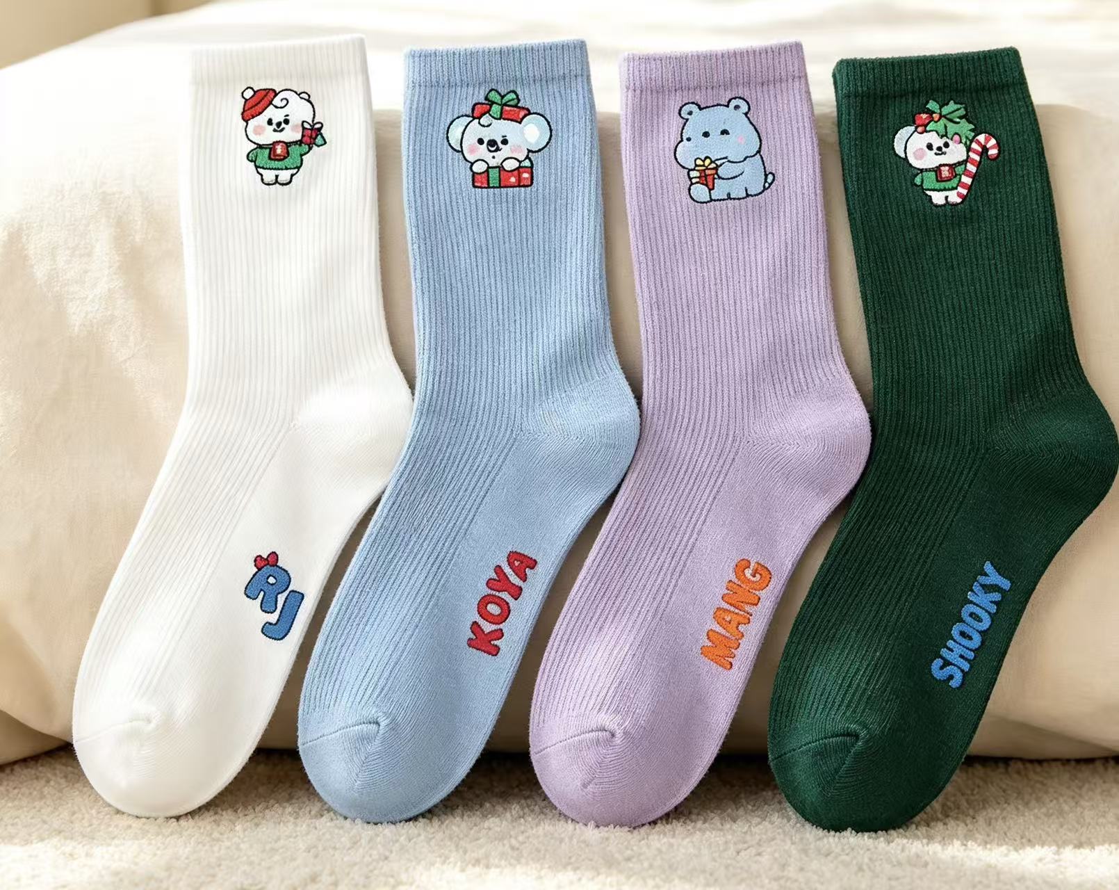 BT21 Sokken Kerstserie Candy K - Winter Clothing Line recensie en prijs